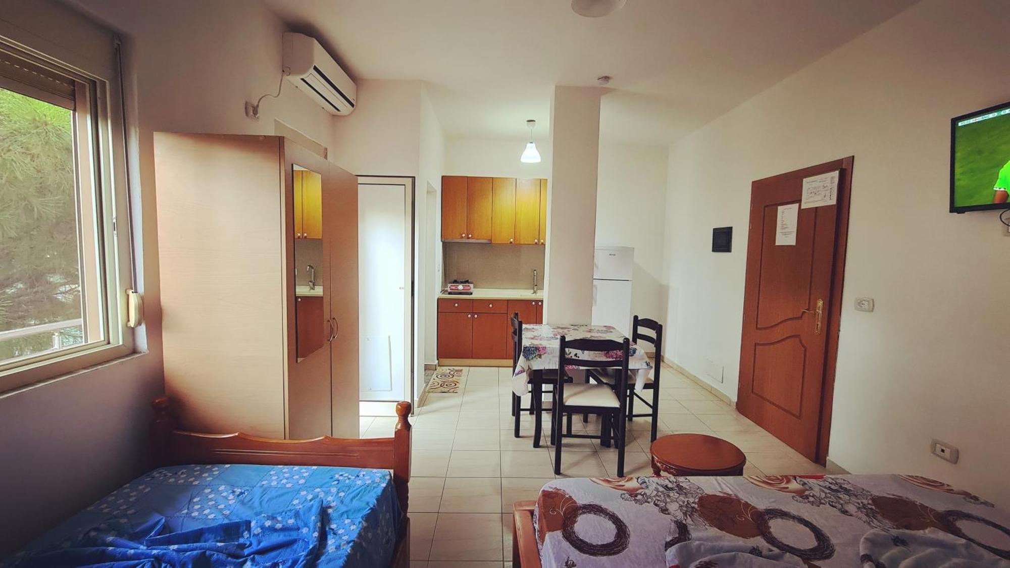 Hotel apartamentowy Gonaj Velipojë